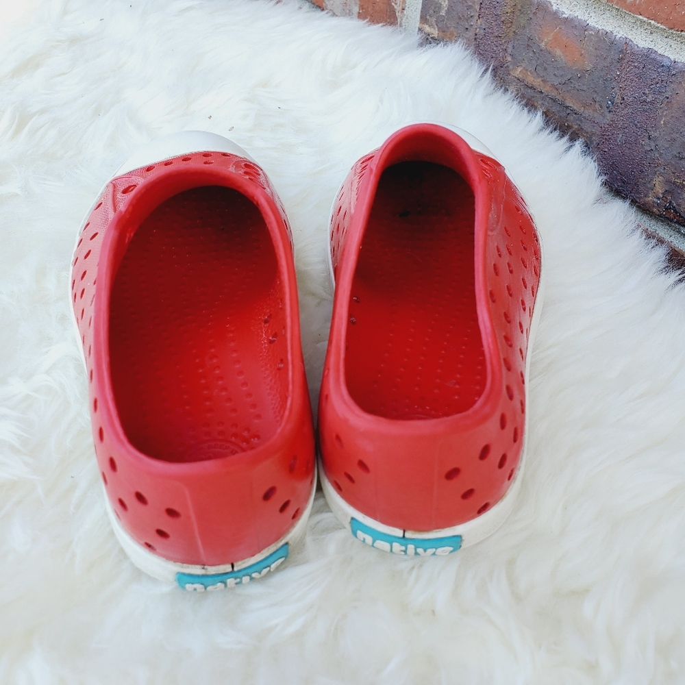Native Red White Jefferson Slip On Sneaker 9 - Picture 5 of 10